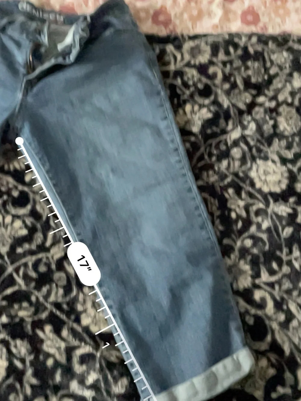 Capri Jeans - Picture 10 of 10